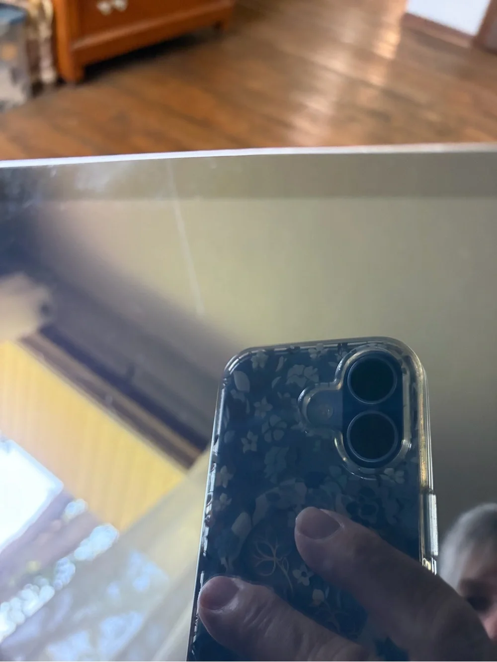 Apple iPad 8th Generation 32 GB WiFi 16.6.1